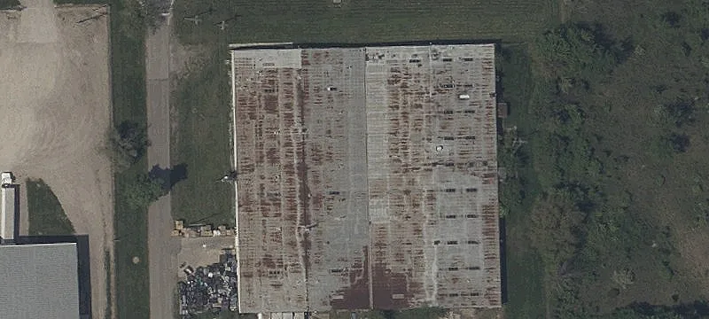 Warehouse with Outside Storage
