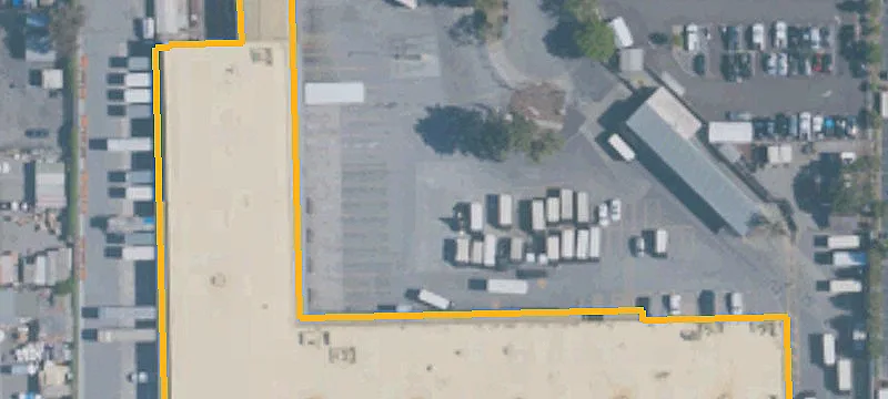 Distribution Center with Cross-Dock