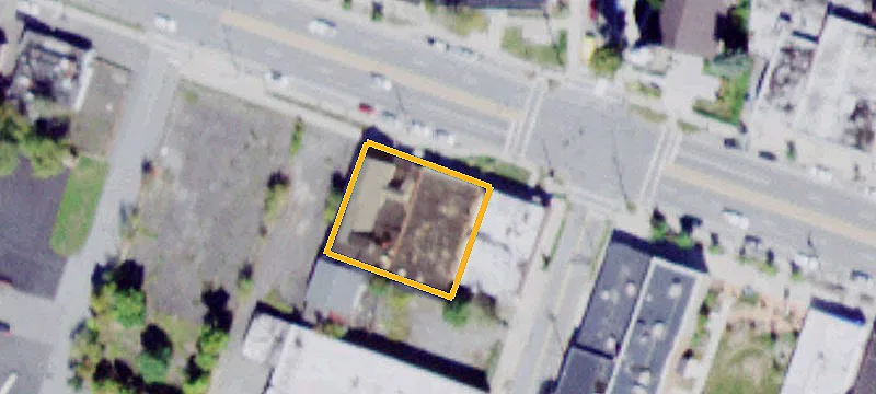Restaurant Building with Two Ground-Floor Storefronts