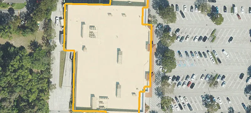 Publix-Anchored Shopping Center Space