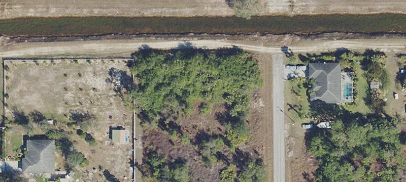 2319 ABBOTT Ave, Lehigh Acres, FL 33920