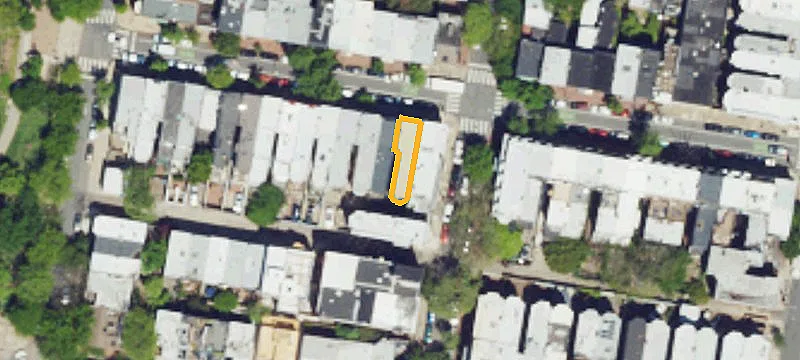 6-Unit Apartment Building