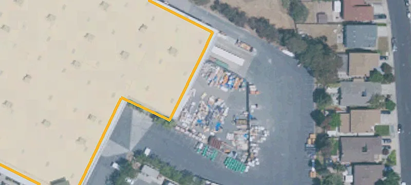Highway-Visible Retail Space