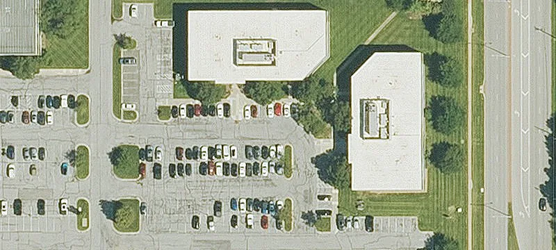 Office Units with Flexible Expansion