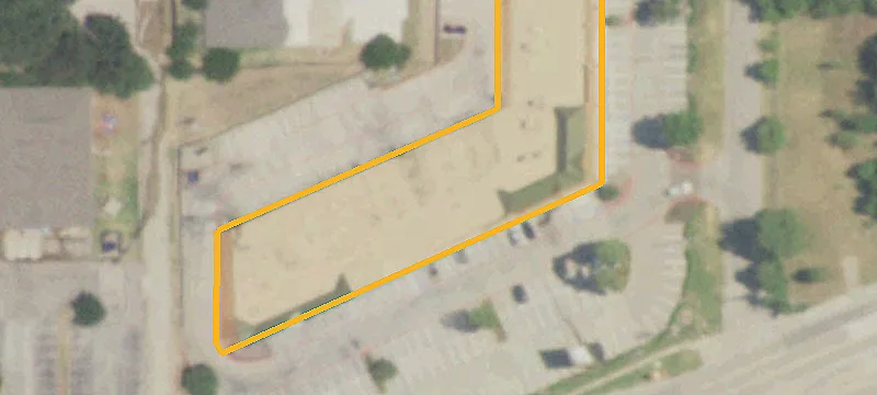 Endcap Retail Space