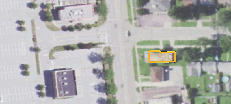 Multi-Space Retail Shopping Center