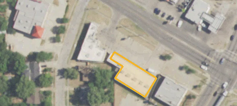 Fully Leased Corner Shopping Center