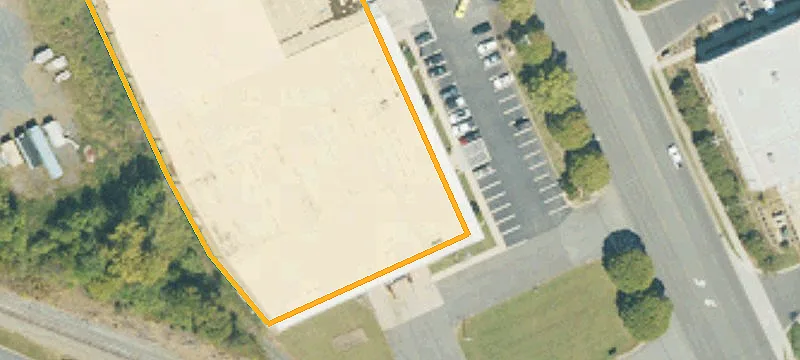 Warehouse with Dock Doors