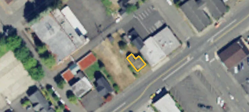 Craftsman Salon Property