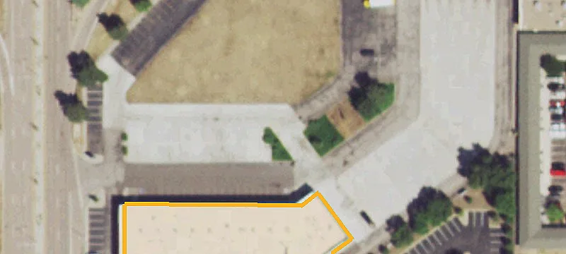 Signalized-Intersection Commercial Land