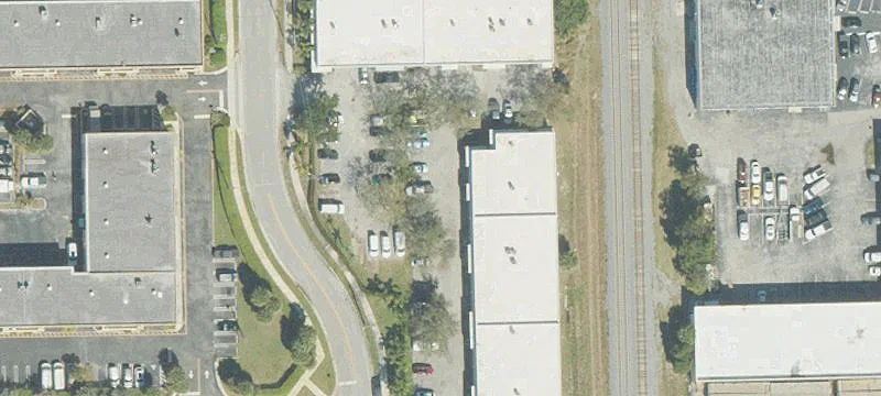 Office/Warehouse With Mezzanine