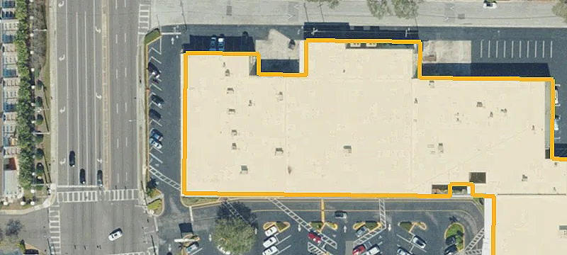 Retail Space in Anchored Center
