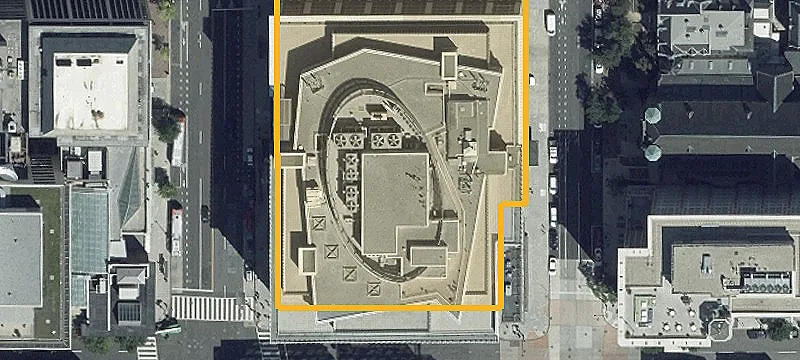 Metro-Connected Retail Space