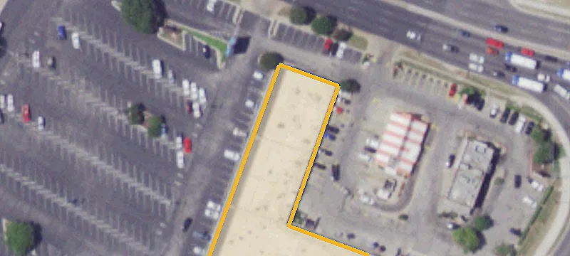 Shopping Center With Retail Anchors