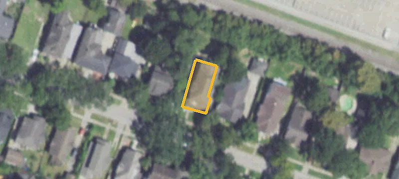 Renovated Quadplex with Reserved Parking