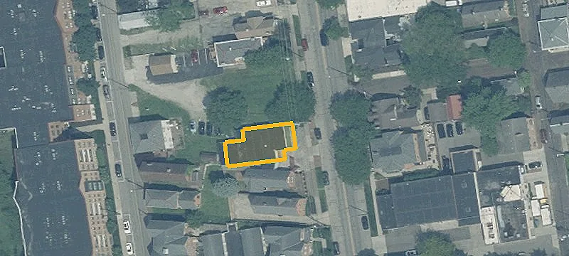 Clear-Span Storefront Property