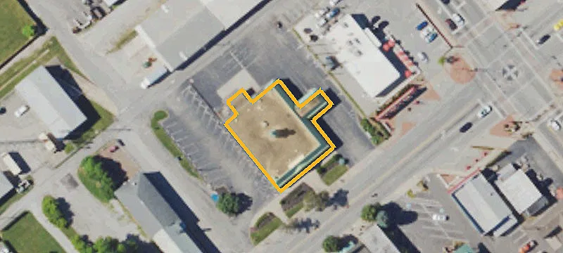 Retail Space in Two-Tenant Building