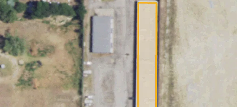 Warehouse with Outside Storage
