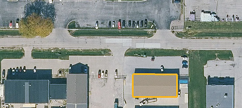 Self-Storage Facility with Contractor Bay