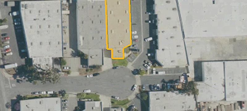 Freestanding Flex Space with Loading