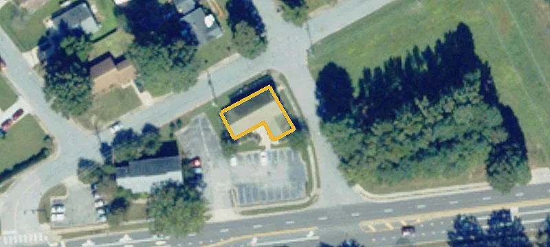 Private Office Units with Shared Amenities