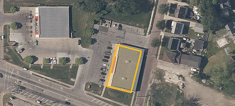 Freestanding Retail Building