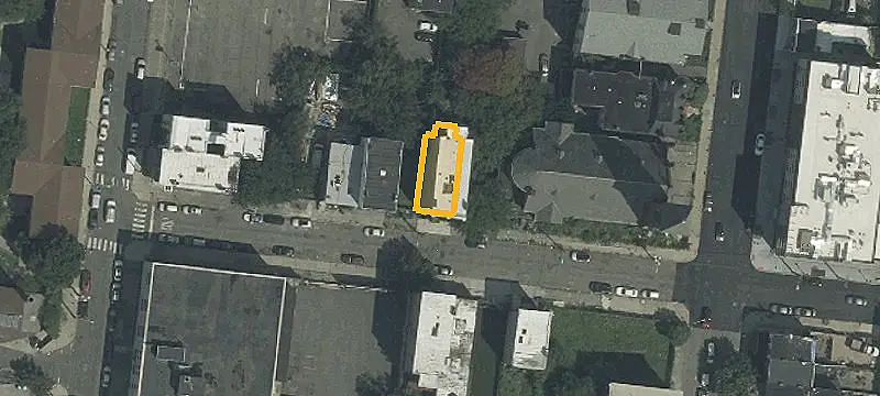 Gut-Renovated 10-Unit Apartment Building