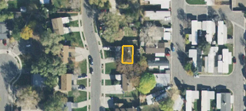 Duplex With Fenced Yards