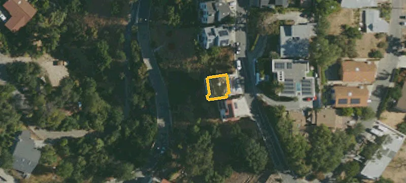 RS-Zoned Land with Panoramic Views
