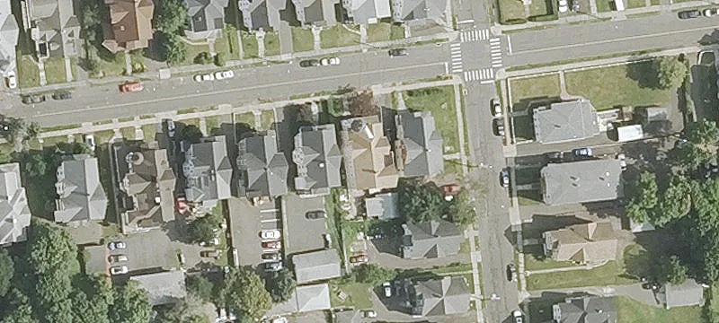 Victorian Triplex With Detached Garage