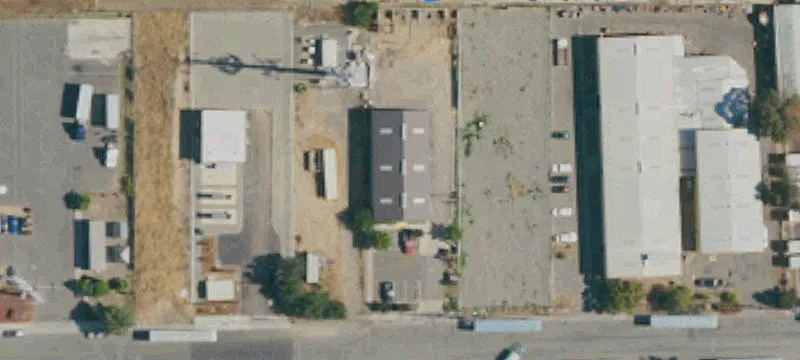 Flex Space with Secured Yard