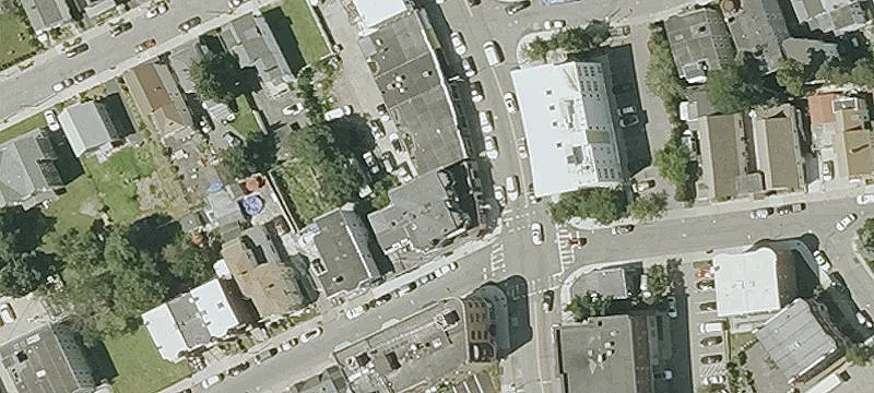 Three-Level Mixed-Use Building