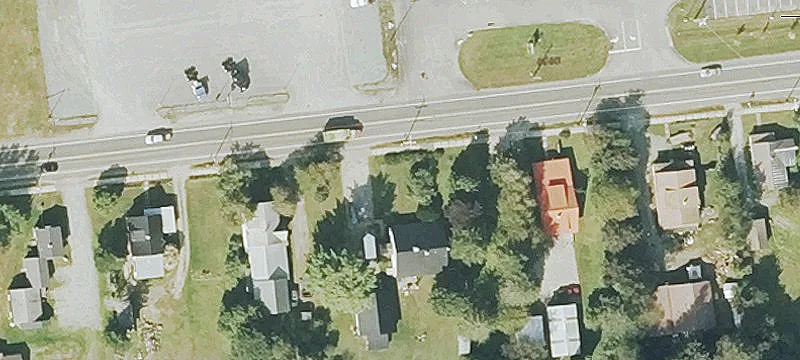 Mixed-Use Property With Garage