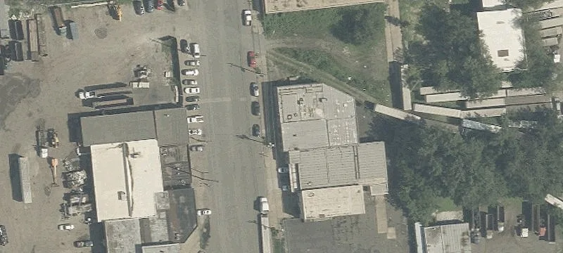 Warehouse with Seven Loading Decks