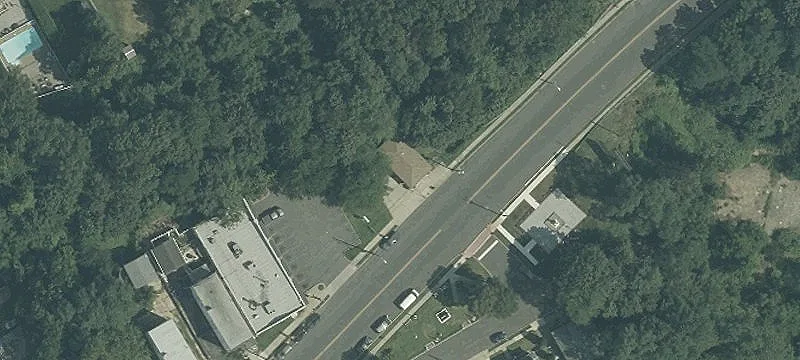 Flexible Storefront Property