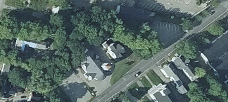 Flex Building with Garage Access