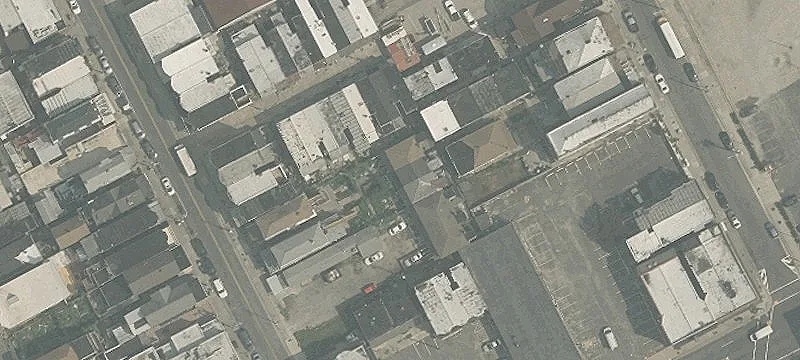 14-Unit Apartment Building