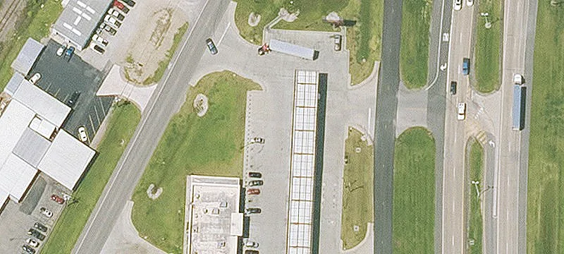 Convenience Store with Four Gas Bays