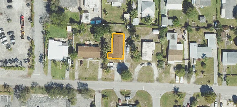 Updated Duplex With Private Yards