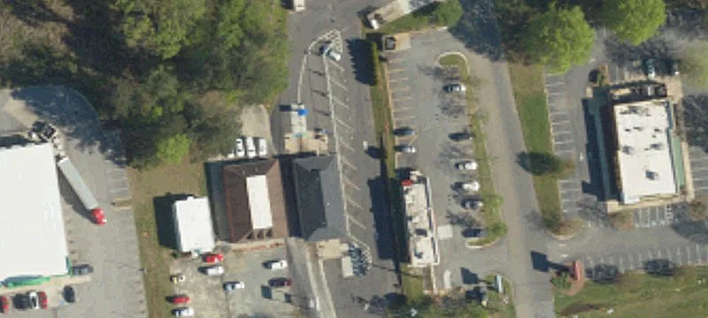 Signalized-Access Shopping Center