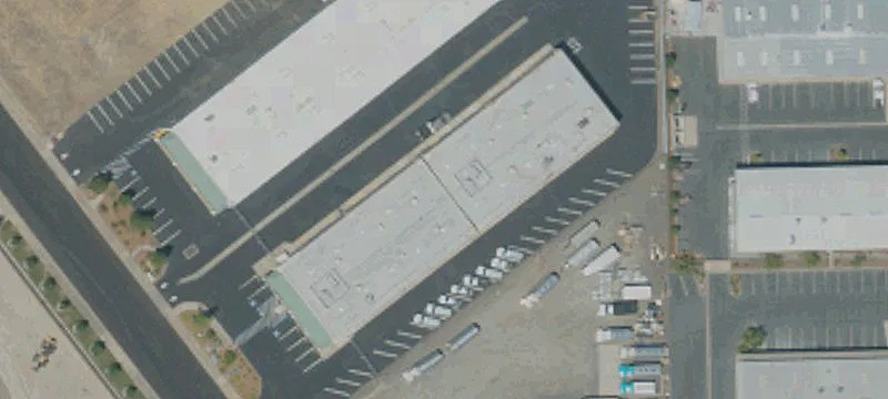 Open-Span Warehouse with Fenced Yard