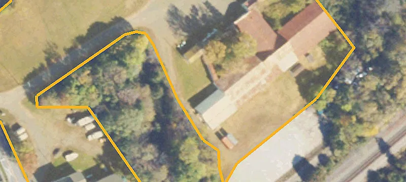 I1-Zoned Commercial Land