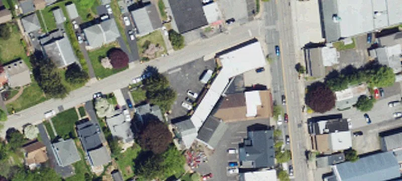 Mixed-Use Building with Garage