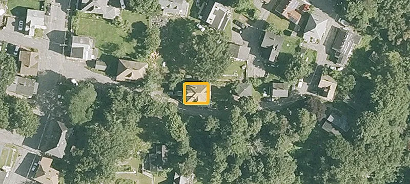 Vacant Duplex with Detached Garage