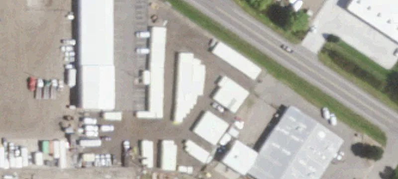 Flex Space with Overhead Door
