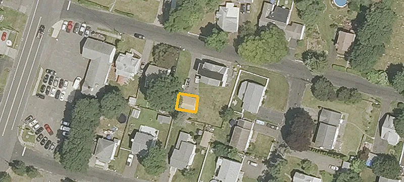 Multifamily Property with Floor-Separated Units