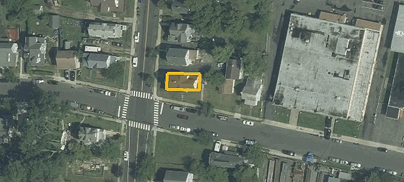 Corner-Lot Duplex with Separate Utilities