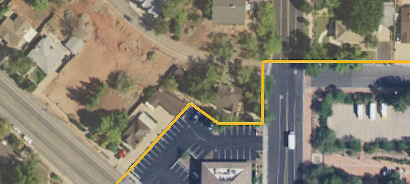 Updated Duplex Near Historic Downtown