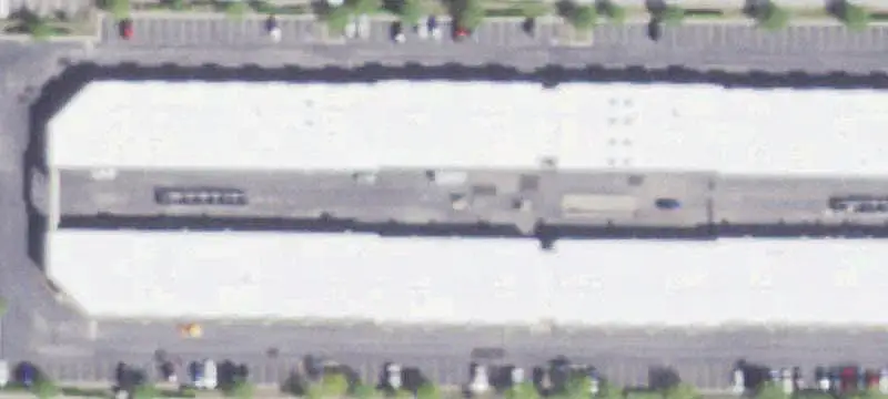 Flex Space with Overhead Door