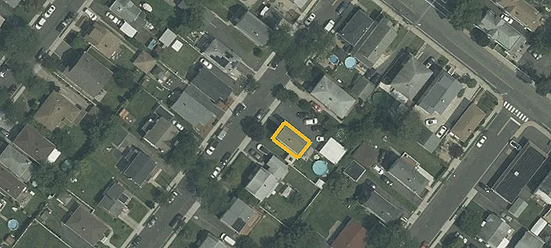 Updated Duplex with Parking
